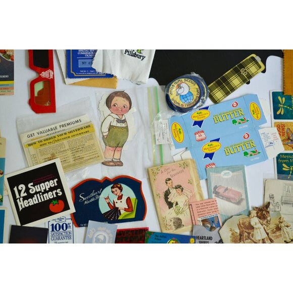 Large Lot Paper Ephemera Vintage Advertising Random Assortment - Picture 8 of 9
